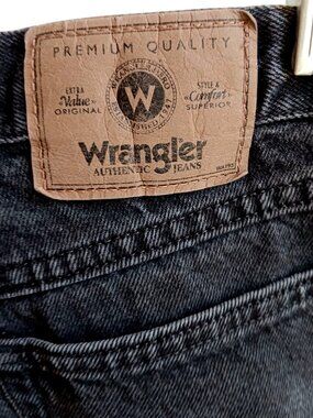 True Vintage Jeans Wrangler Relaxed Fit Jeans 33x30 90's Black Faded Denim